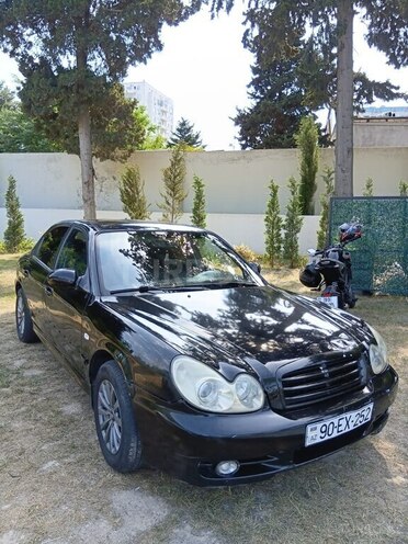 Hyundai Sonata-1