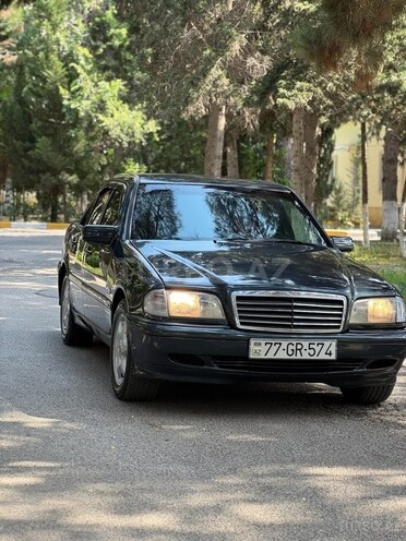 Mercedes C 180-11