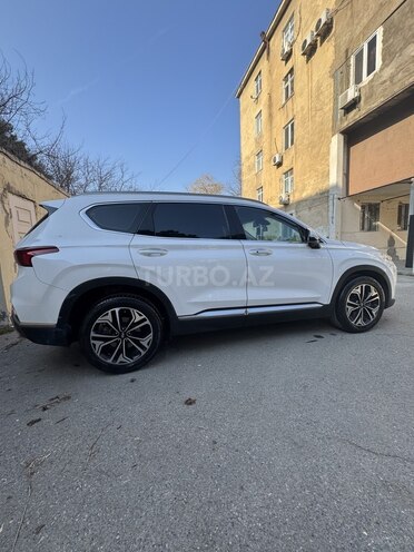 Hyundai Santa Fe-3