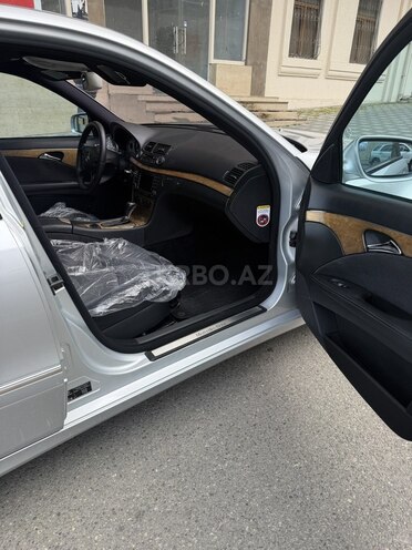 Mercedes E 220-9