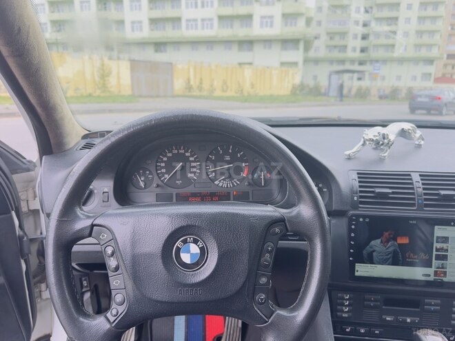 BMW 525-11