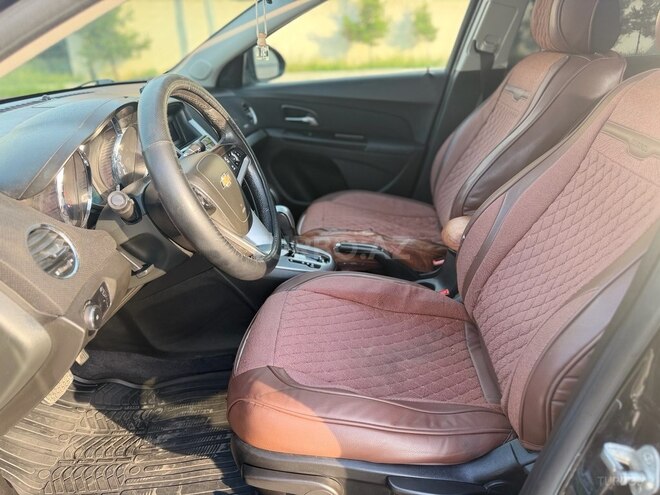 Chevrolet Cruze-9