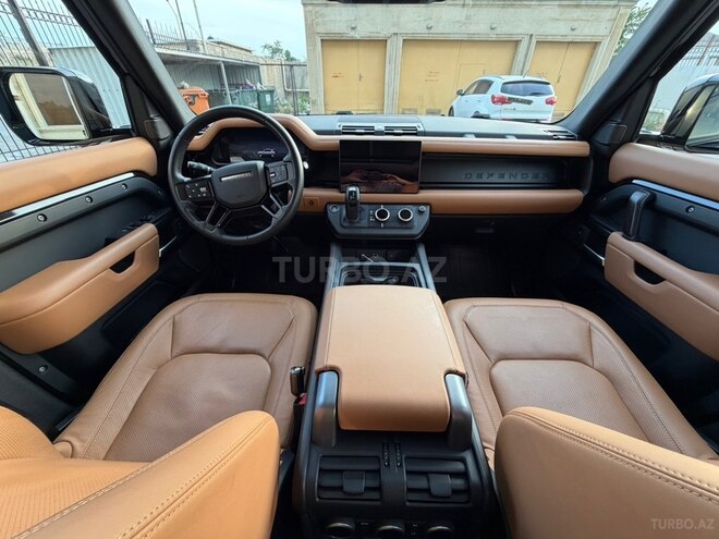 Land Rover Defender-5