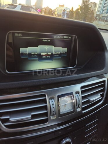 Mercedes E 200-12