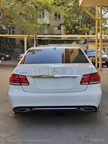 Mercedes E 200-2