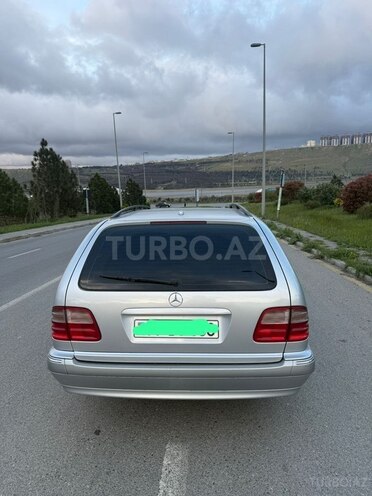 Mercedes E 240 2000, 392,000 km - 2.6 l - Bakı