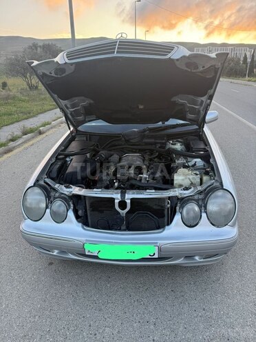 Mercedes E 240 2000, 392,000 km - 2.6 l - Bakı
