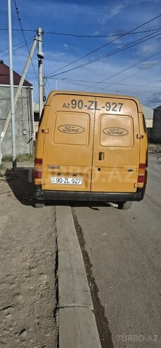 Ford Transit-5
