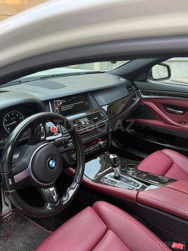 BMW 528-9