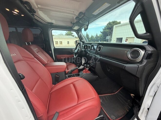Jeep Wrangler-11
