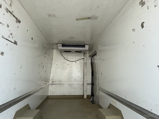 Ford Transit-7