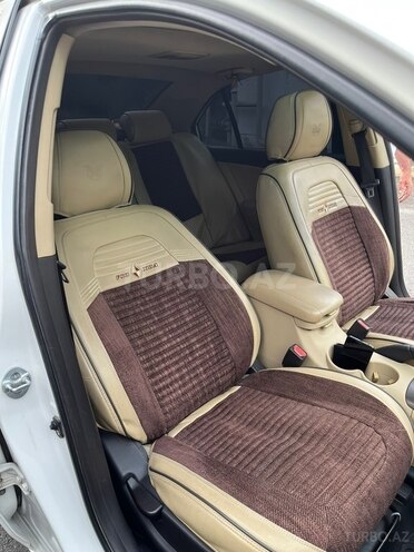Hyundai Sonata-9