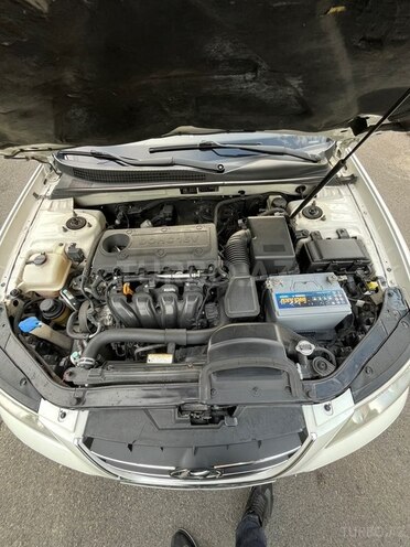 Hyundai Sonata-11