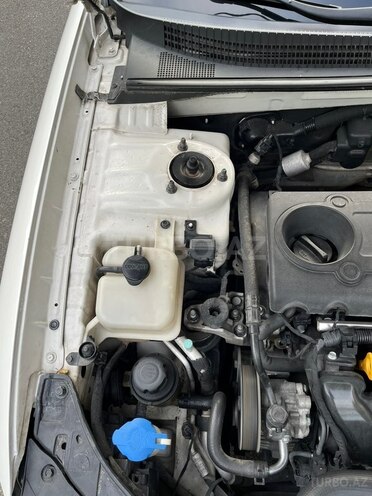 Hyundai Sonata-12