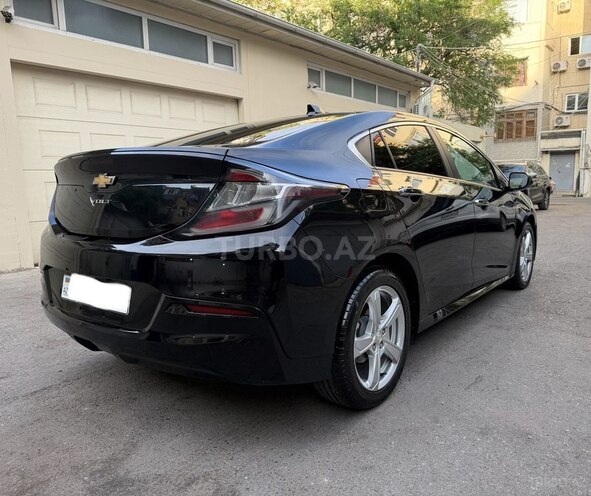 Chevrolet Volt-9
