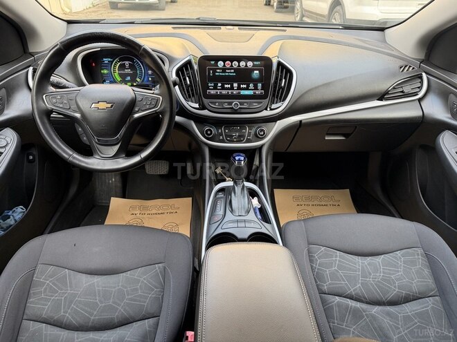 Chevrolet Volt-17
