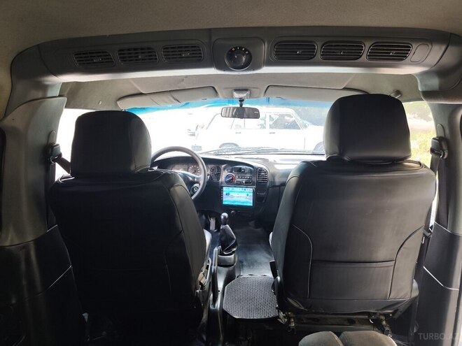 Hyundai H-1-7