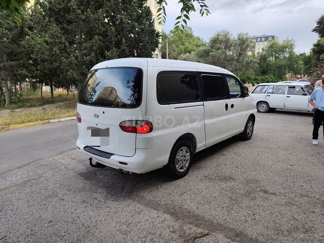 Hyundai H-1-13