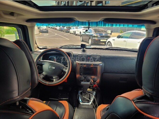 Hummer H3-7