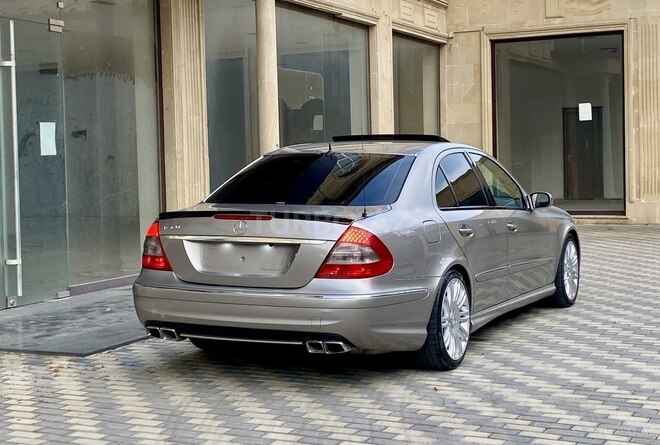 Mercedes E 320-10