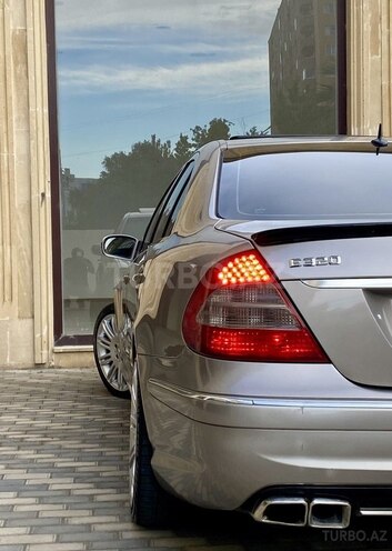 Mercedes E 320-12