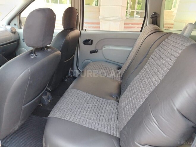 Dacia Logan-10