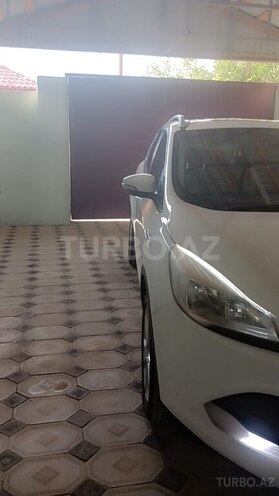 Ford Kuga-5