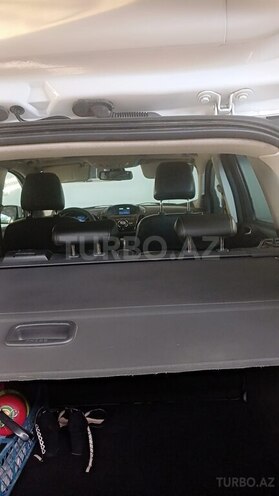 Ford Kuga-7
