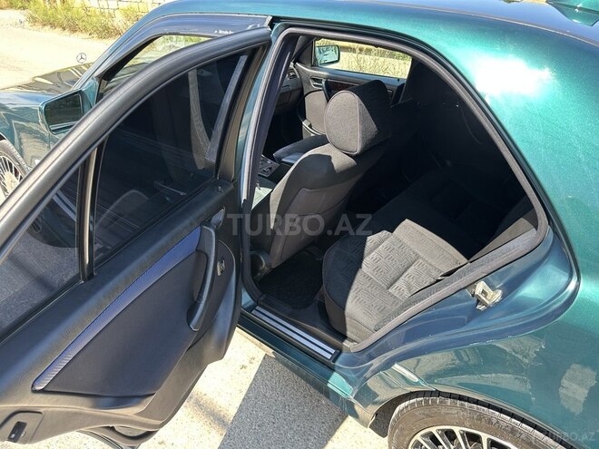 Mercedes C 280-11