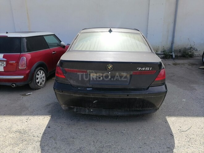 BMW 745-3