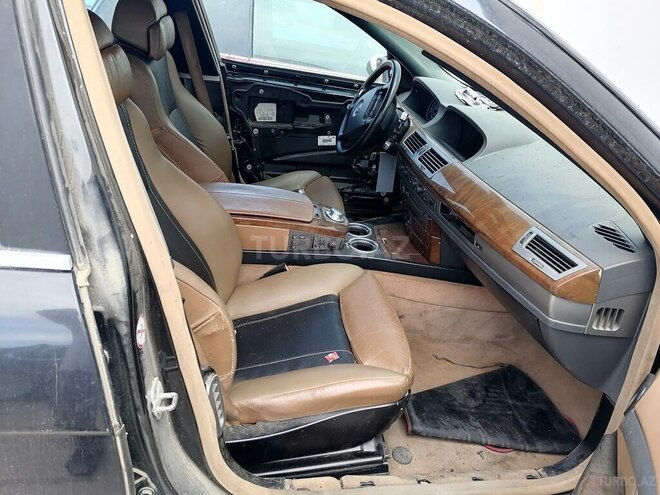 BMW 745-5