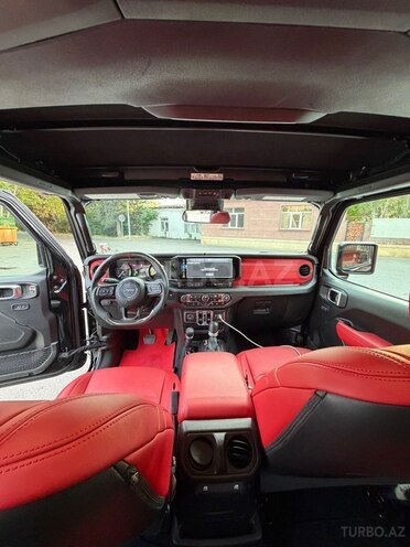 Jeep Wrangler-11