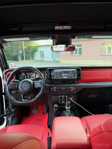 Jeep Wrangler-12