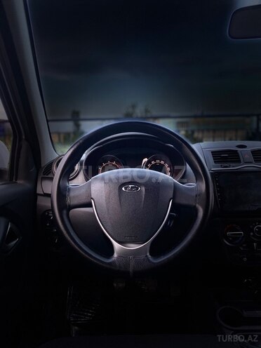LADA (VAZ) Granta-11