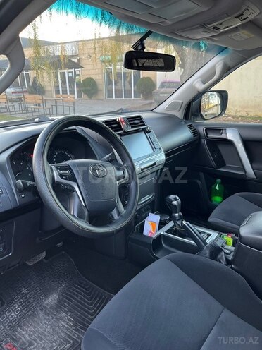 Toyota Land Cruiser Prado-10