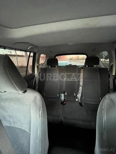 Toyota Land Cruiser Prado-9