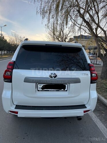Toyota Land Cruiser Prado-6