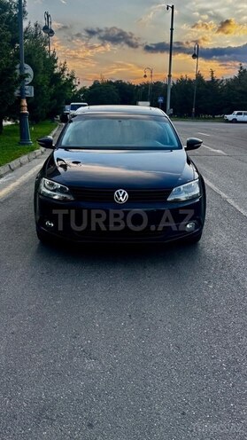 Volkswagen Jetta-1