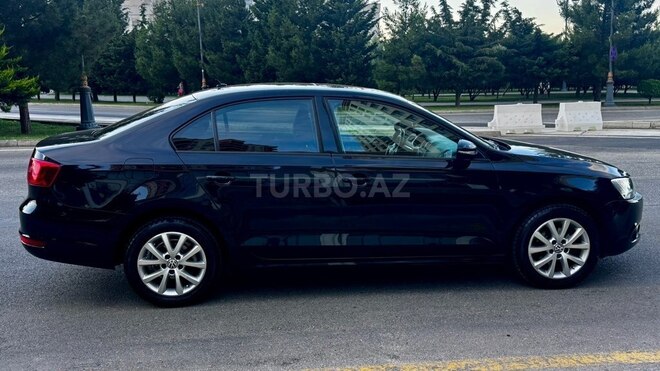 Volkswagen Jetta-8