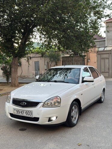 LADA (VAZ) Priora-8