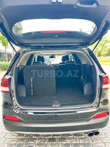Kia Sorento-13