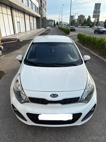 Kia Rio-1