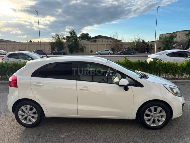 Kia Rio-7