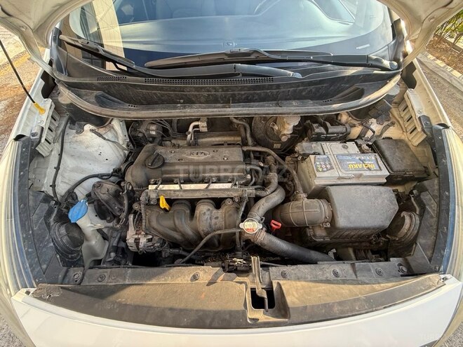 Kia Rio-9