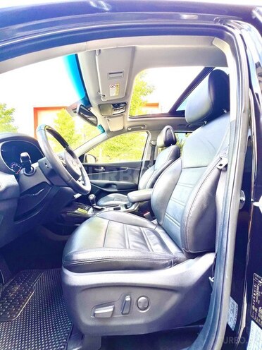 Kia Sorento-16
