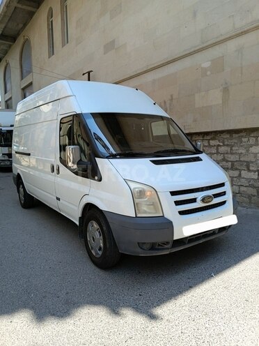 Ford Transit-7