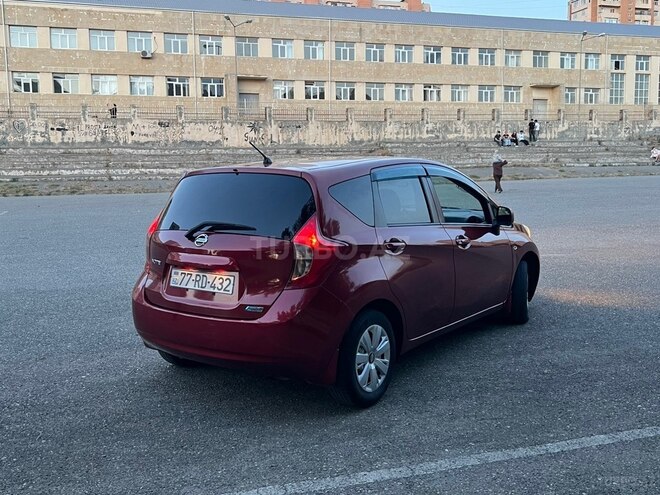 Nissan Note-7