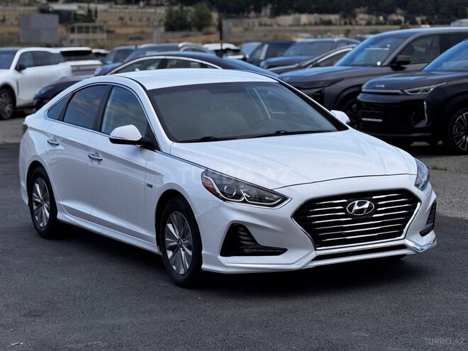 Hyundai Sonata-1