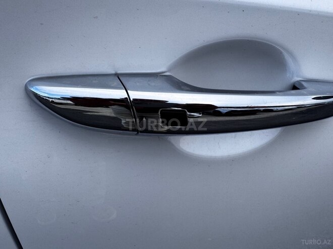 Hyundai Sonata-11