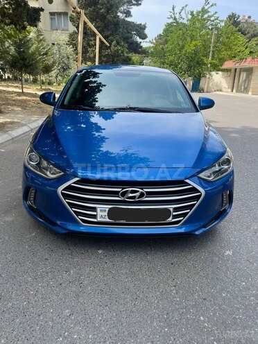 Hyundai Elantra-1